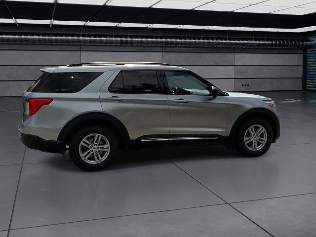 Certified 2022 Ford Explorer XLT w/ Class IV Trailer Tow Package AWD/4WD image 16