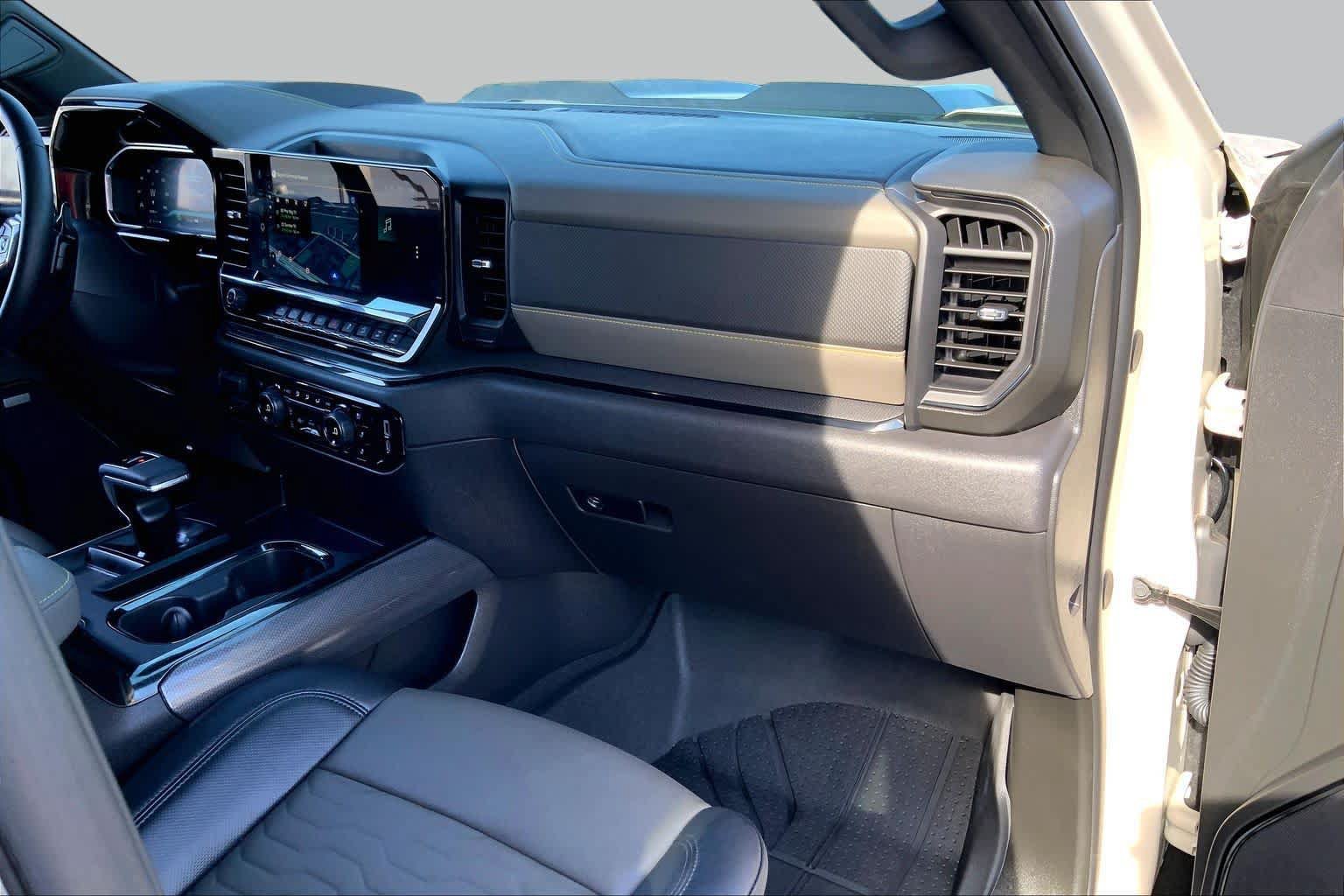 Used 2026 Chevrolet Silverado 1500 ZR2 w/ LPO, Dark Essentials Package AWD/4WD image 17
