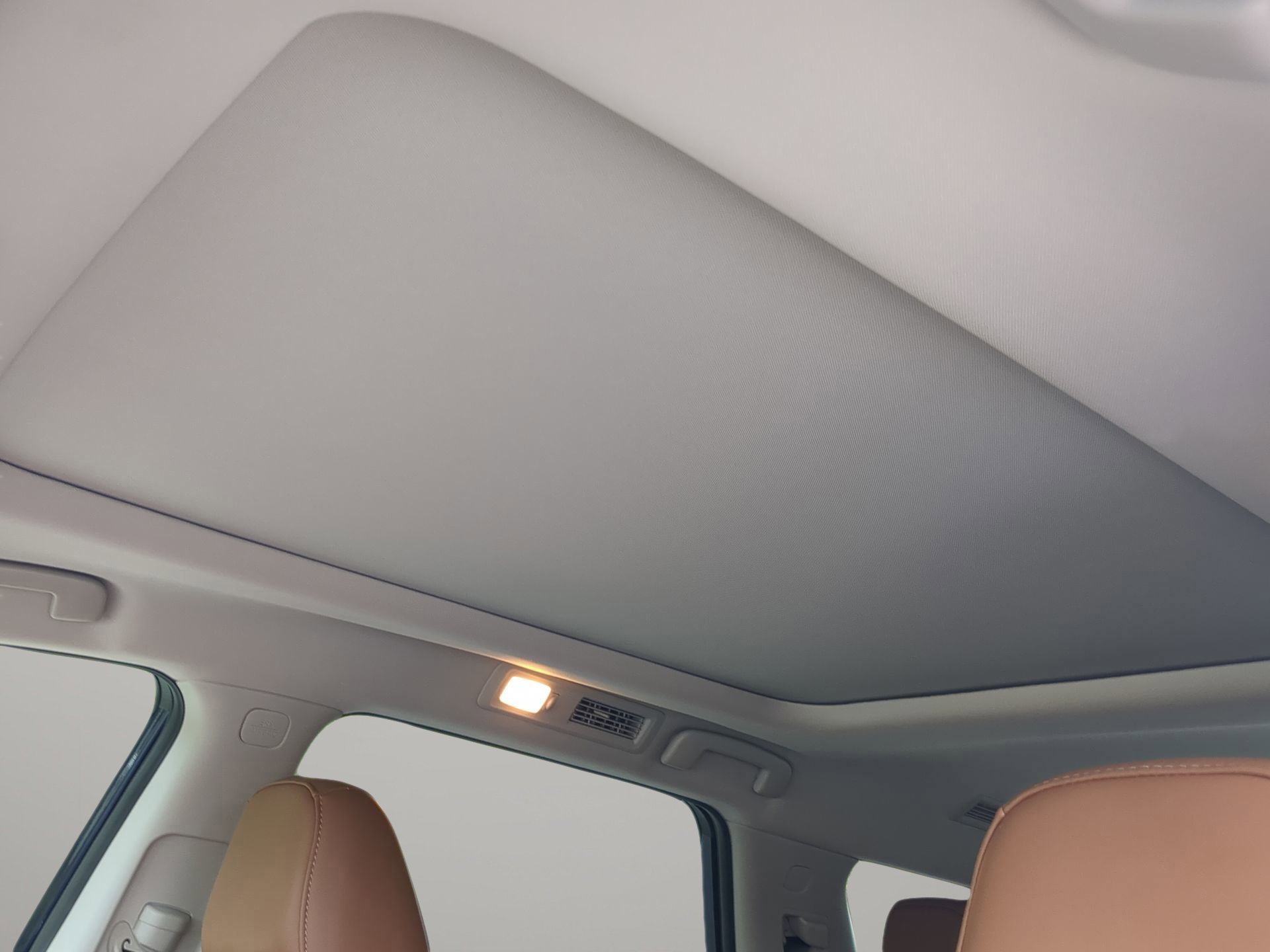 Used 2024 Nissan Pathfinder Platinum image 51