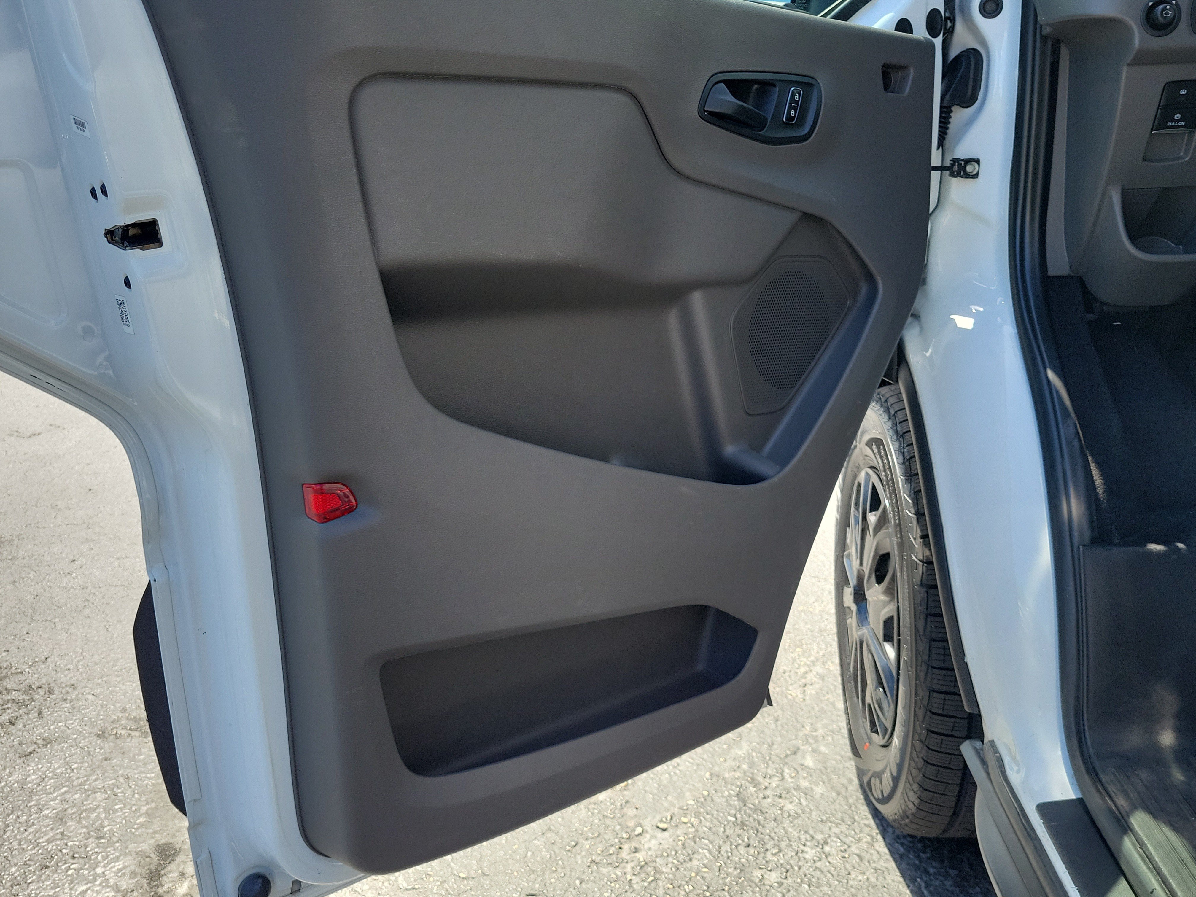Certified 2023 Ford Transit 350 XLT RWD image 18