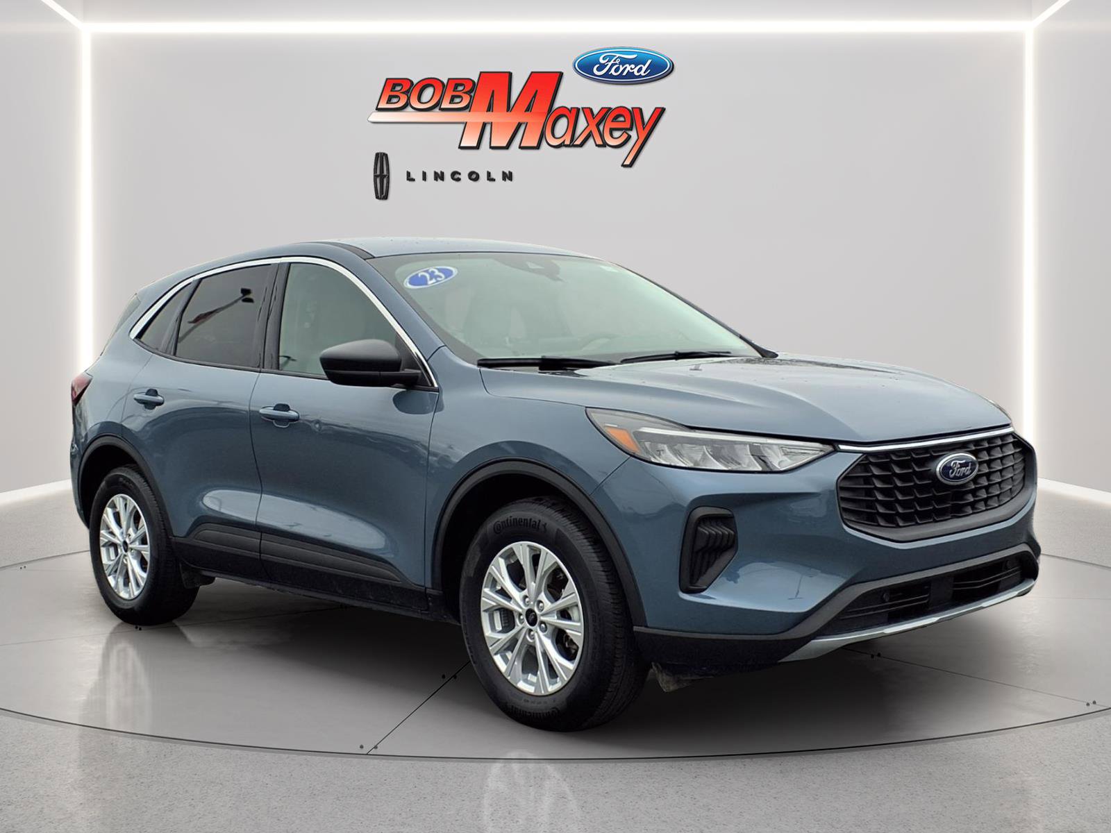 Certified 2023 Ford Escape Active AWD/4WD image 3