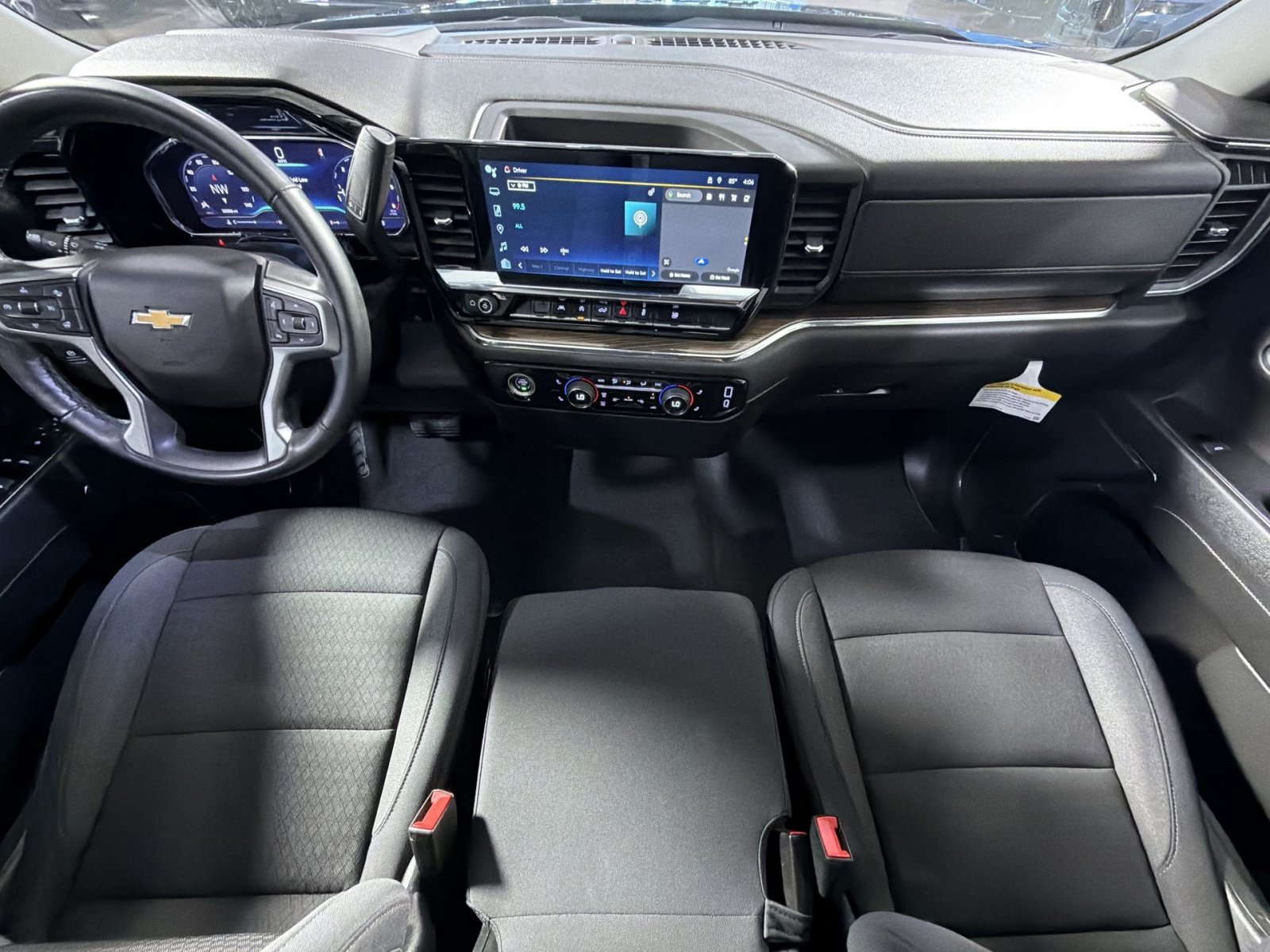 Used 2024 Chevrolet Silverado 1500 LT AWD/4WD image 35