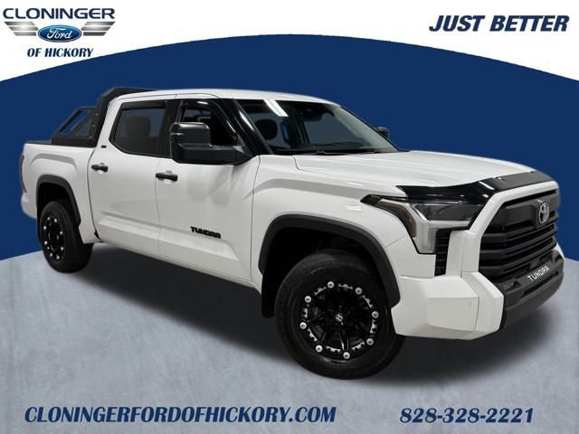 Used 2022 Toyota Tundra SR5 image 1