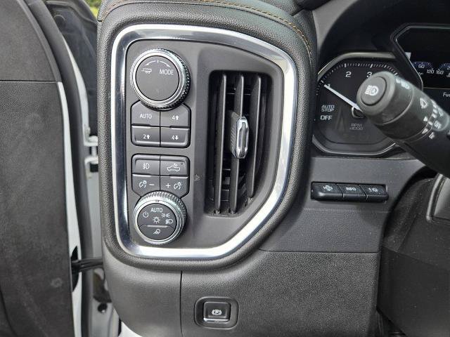 Used 2021 GMC Sierra 1500 AT4 w/ AT4 Premium Package AWD/4WD image 22