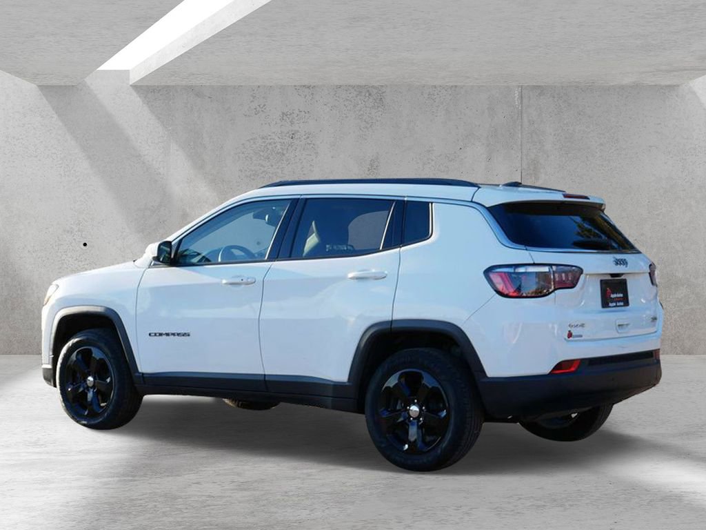 Used 2018 Jeep Compass Latitude w/ Popular Equipment Group AWD/4WD image 4