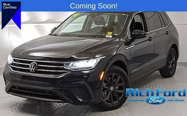 Used 2024 Volkswagen Tiguan SE w/ Panoramic Sunroof Package