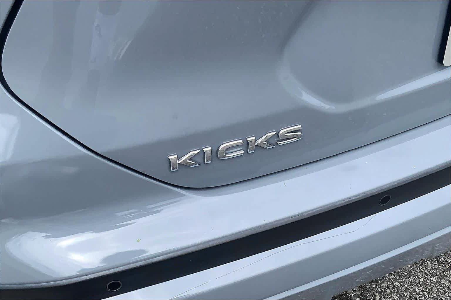 Used 2023 Nissan Kicks SV FWD image 31