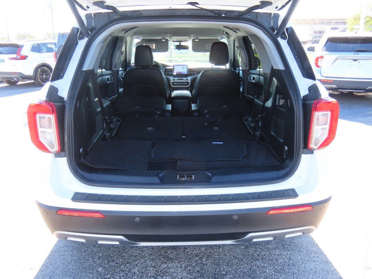 Certified 2023 Ford Explorer XLT w/ Equipment Group 202A image 12