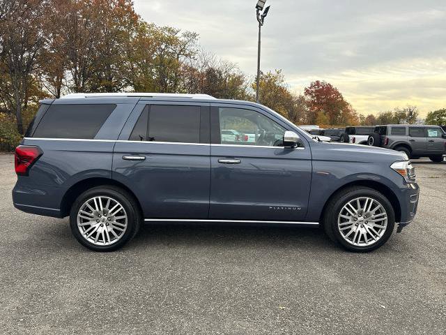 Certified 2023 Ford Expedition Platinum image 5