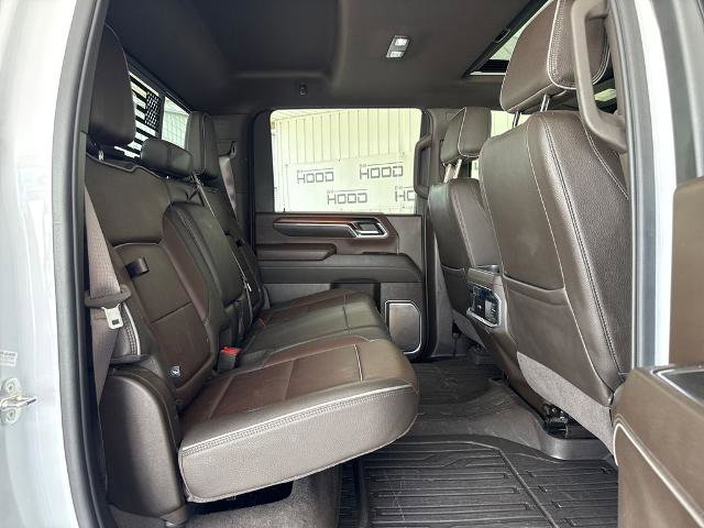 Used 2024 GMC Sierra 3500 Denali w/ Denali Reserve Package AWD/4WD image 9