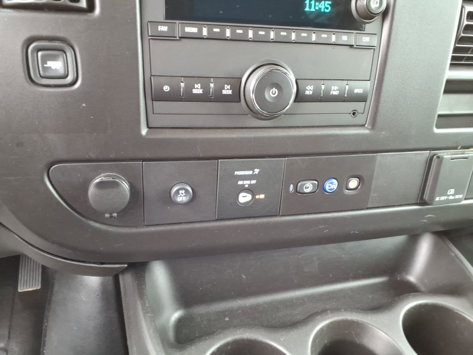 Used 2024 Chevrolet Express 2500 w/ Driver Convenience Package image 16