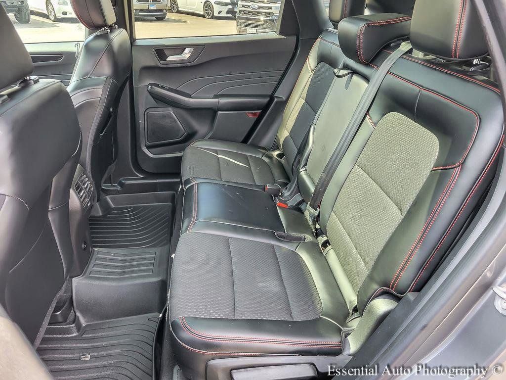 Certified 2023 Ford Escape ST-Line w/ Tech Pack #1 AWD/4WD image 11