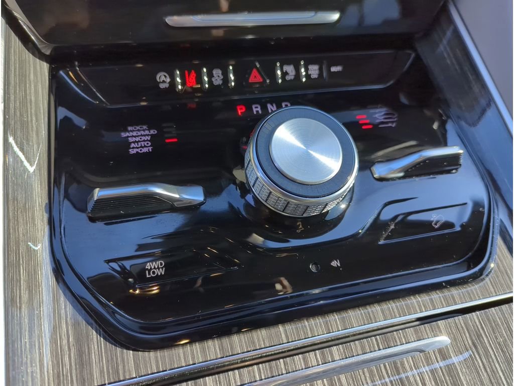 Used 2022 Jeep Wagoneer Series III image 23