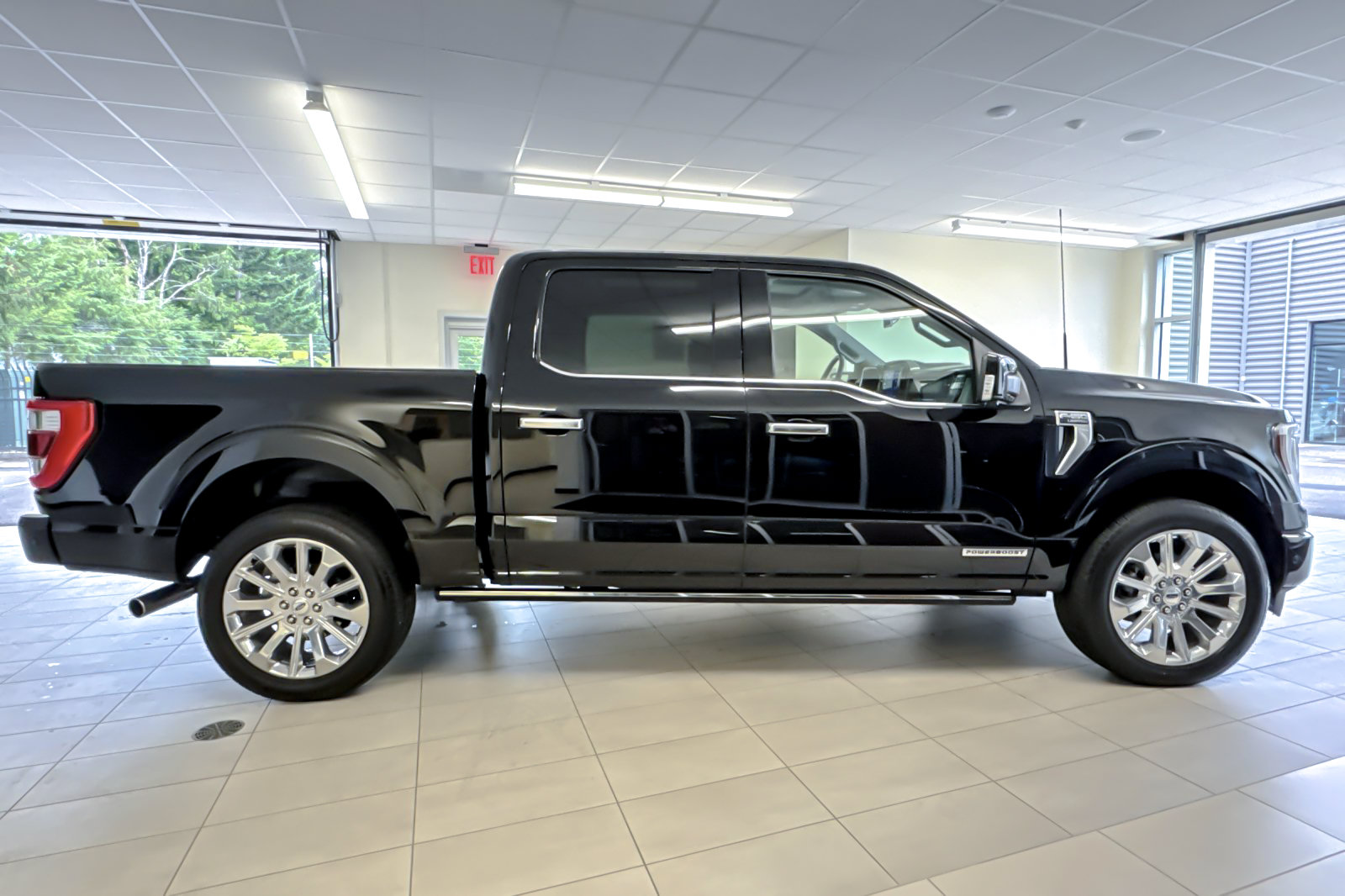 Certified 2022 Ford F150 Limited AWD/4WD image 3