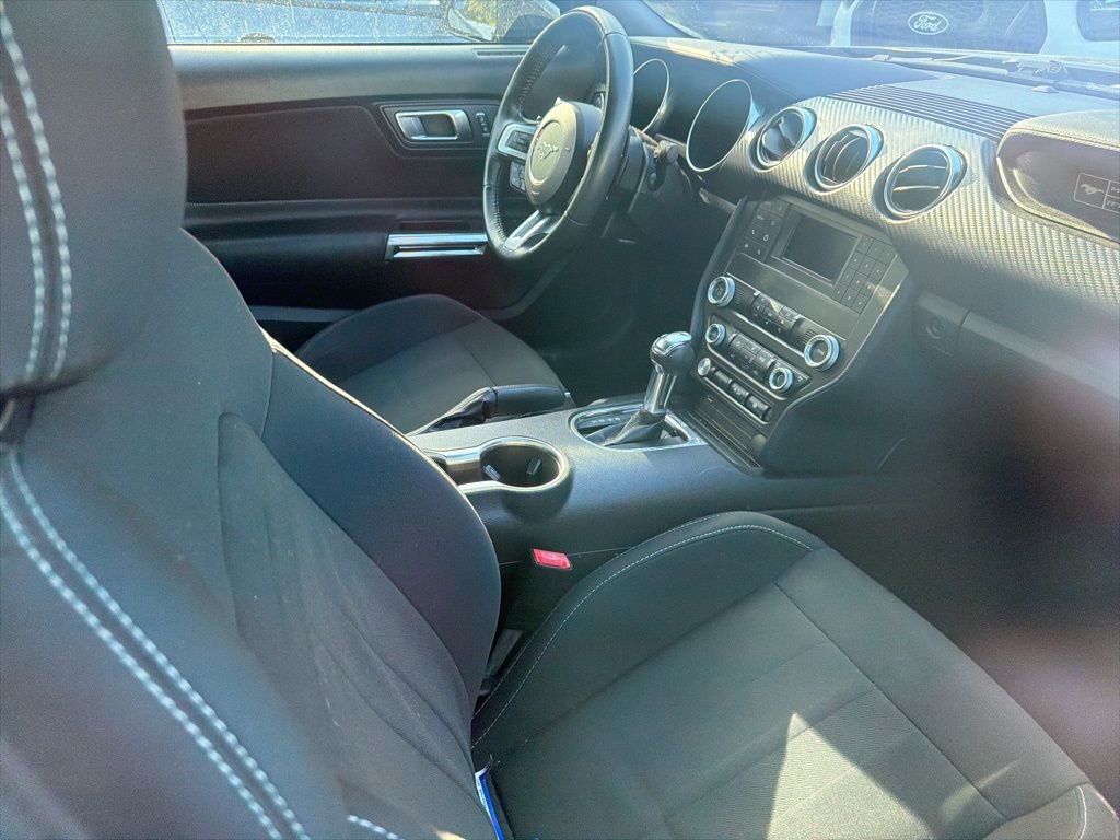 Certified 2020 Ford Mustang Coupe image 13