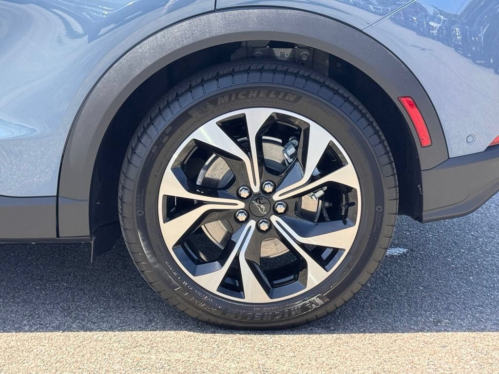 Certified 2024 Ford Mustang Mach-E Select RWD image 14
