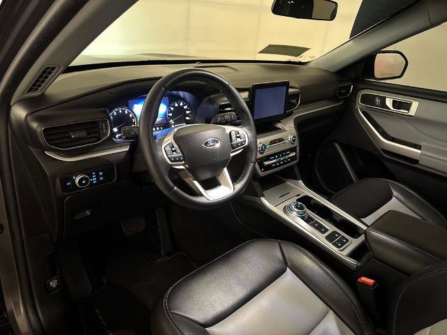 Certified 2023 Ford Explorer XLT w/ Equipment Group 202A RWD image 4
