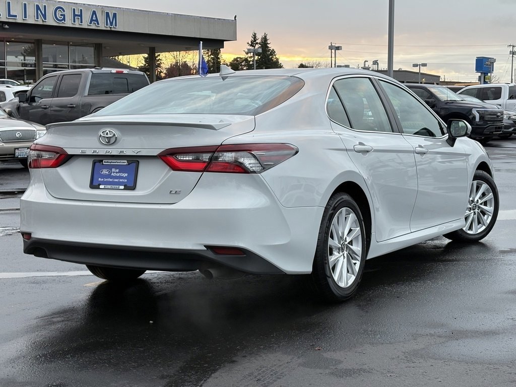 Used 2024 Toyota Camry LE image 3