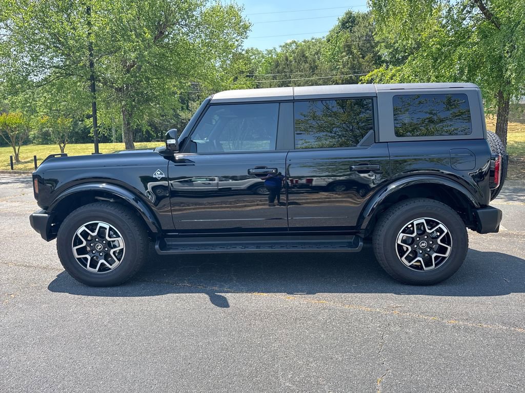 Certified 2025 Ford Bronco Outer Banks AWD/4WD image 2