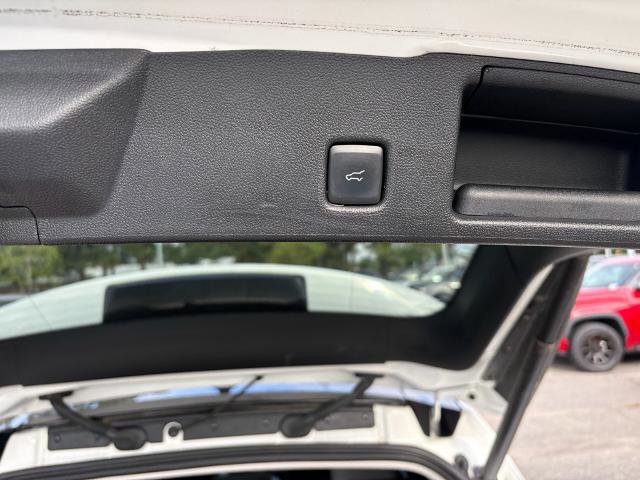 Certified 2022 Ford Escape SEL FWD image 10