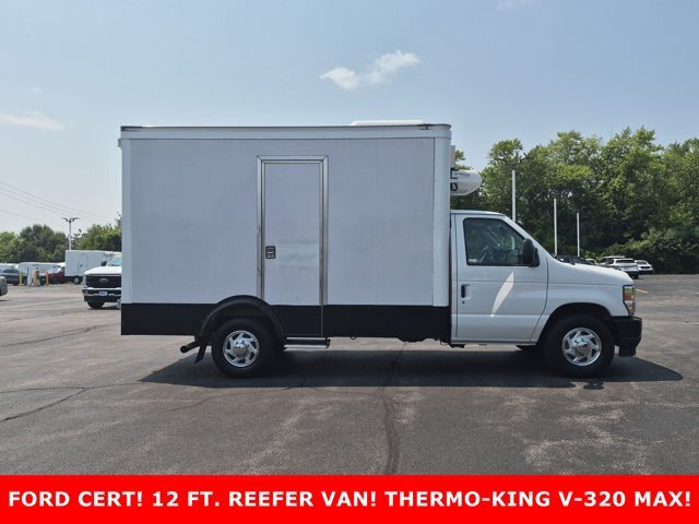 Certified 2024 Ford E-350 and Econoline 350 Super Duty w/ Power Windows & Locks Group RWD image 4