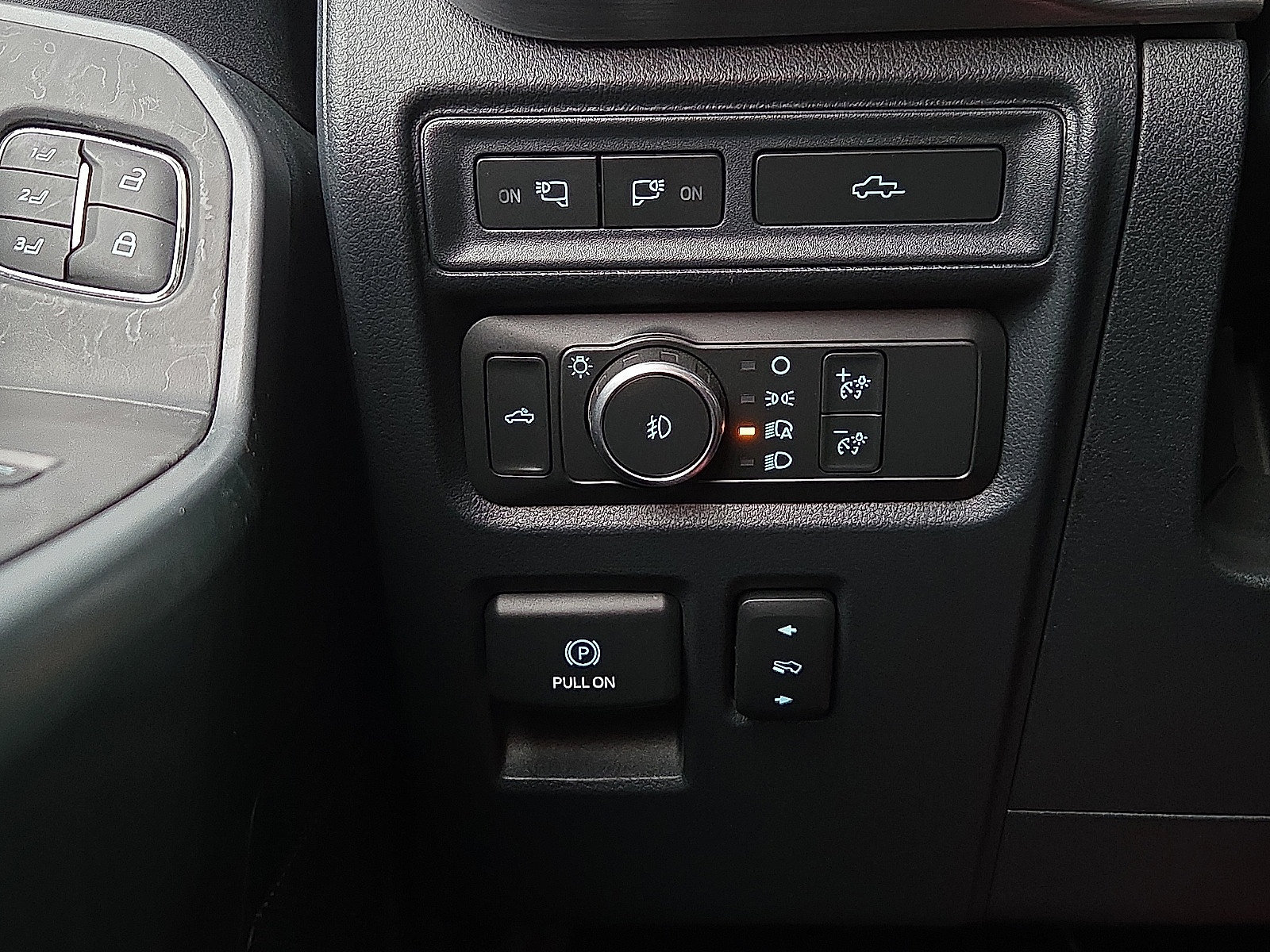 Certified 2021 Ford F150 Lariat AWD/4WD image 20