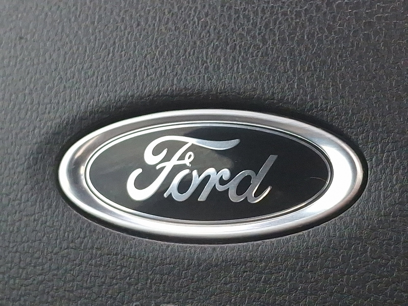 Certified 2022 Ford F150 XLT w/ Equipment Group 302A High image 31