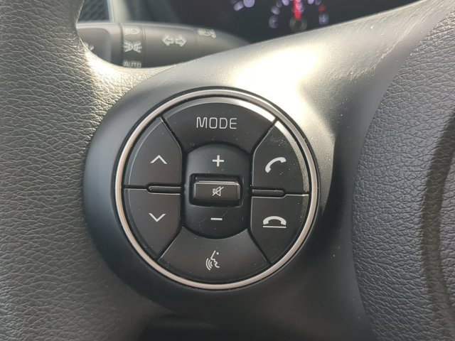 Used 2021 Kia Soul LX FWD image 24