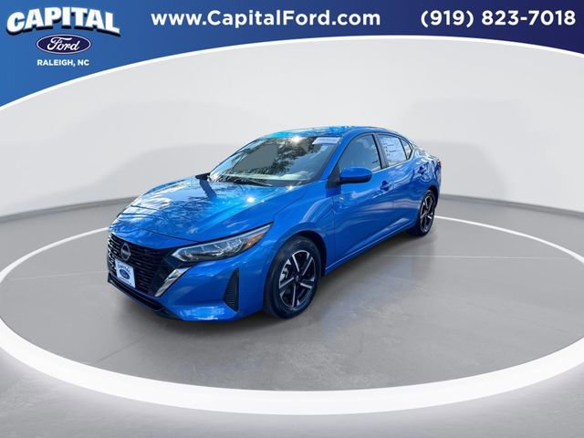 Used 2025 Nissan Sentra SV image 2