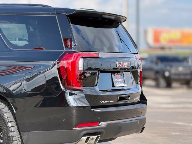Used 2025 GMC Yukon AT4 Ultimate AWD/4WD image 13