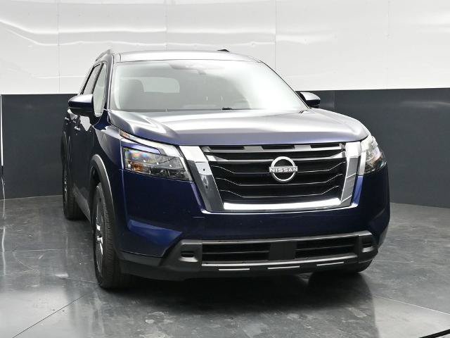 Used 2025 Nissan Pathfinder SV AWD/4WD image 4