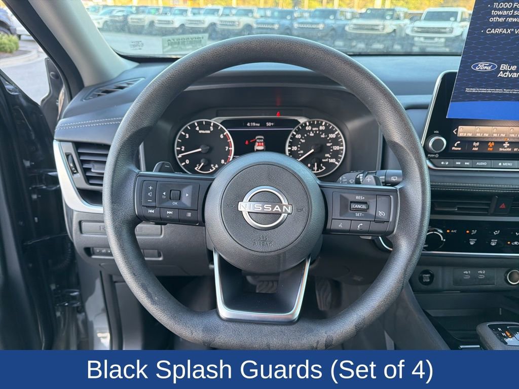 Used 2024 Nissan Rogue S image 18
