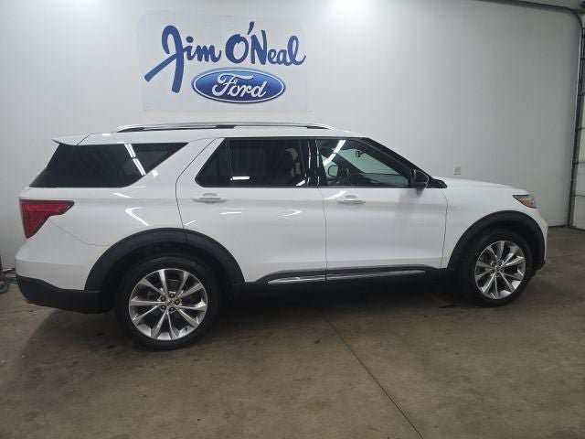 Certified 2021 Ford Explorer Platinum w/ Equipment Group 601A AWD/4WD image 2