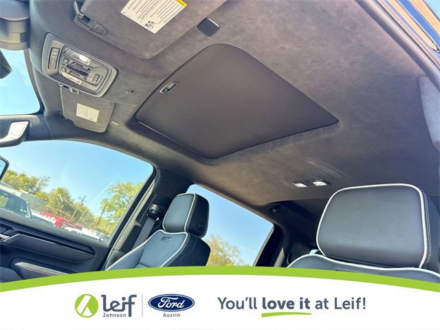 Used 2024 GMC Sierra 2500 AT4X image 21