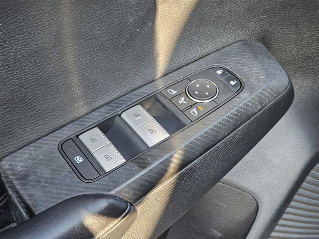 Used 2023 Mitsubishi Outlander SEL FWD image 15
