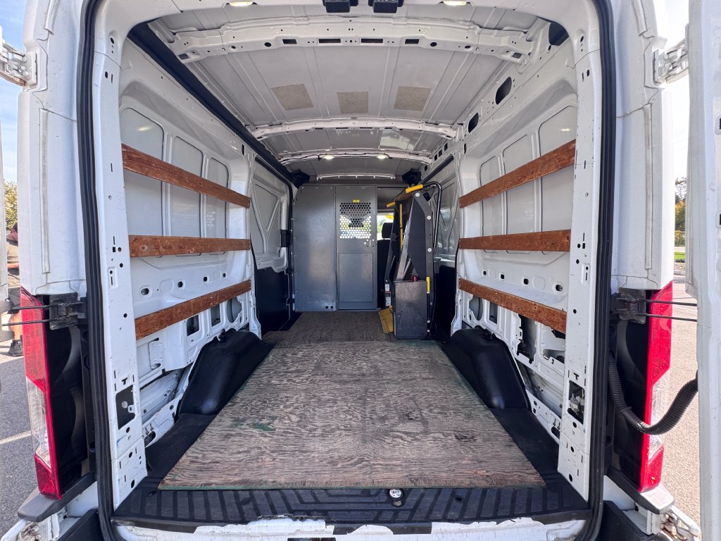Certified 2017 Ford Transit 150 130 Medium Roof RWD image 14
