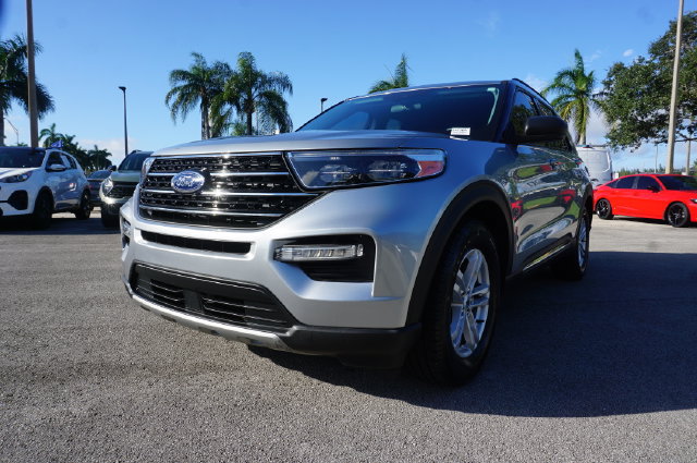 Certified 2023 Ford Explorer XLT w/ Equipment Group 202A RWD image 25