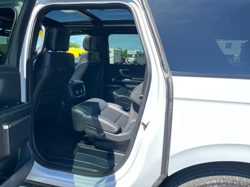 Certified 2025 Ford Expedition Max Platinum w/ Stealth Appearance Package AWD/4WD image 29