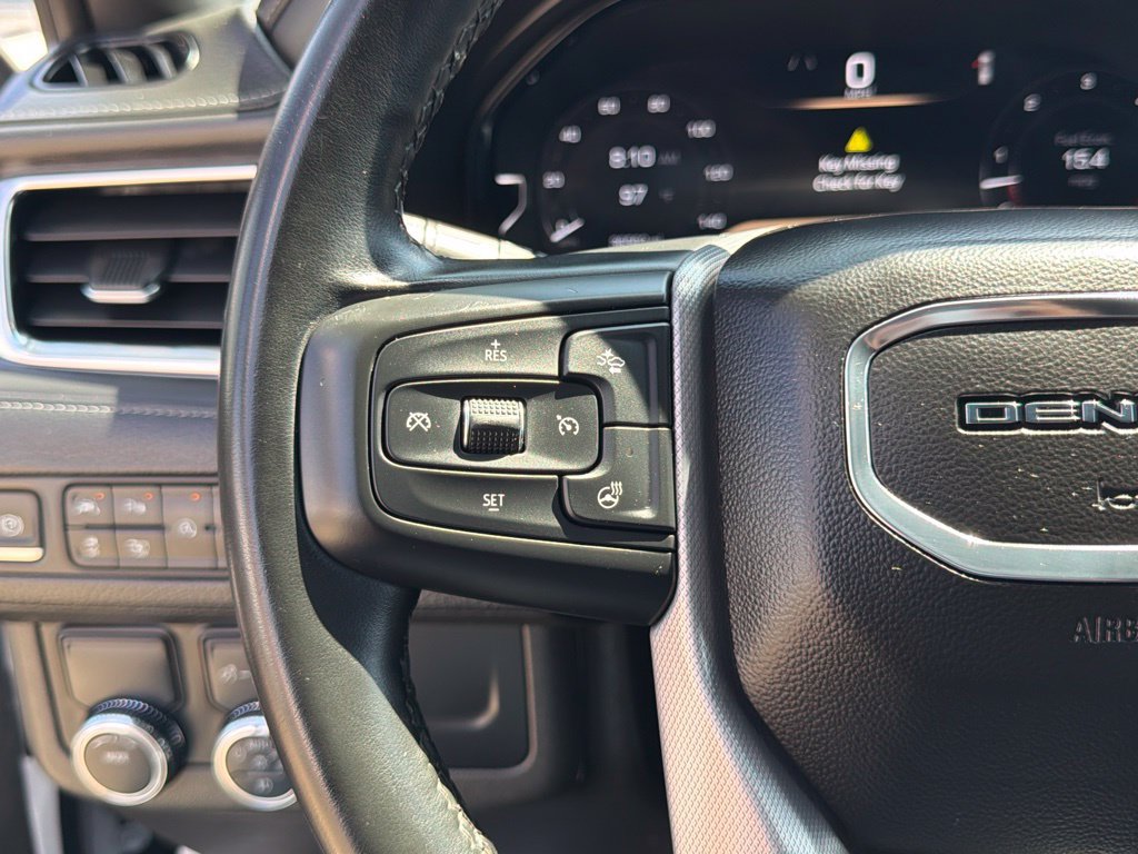 Used 2023 GMC Yukon Denali RWD image 28