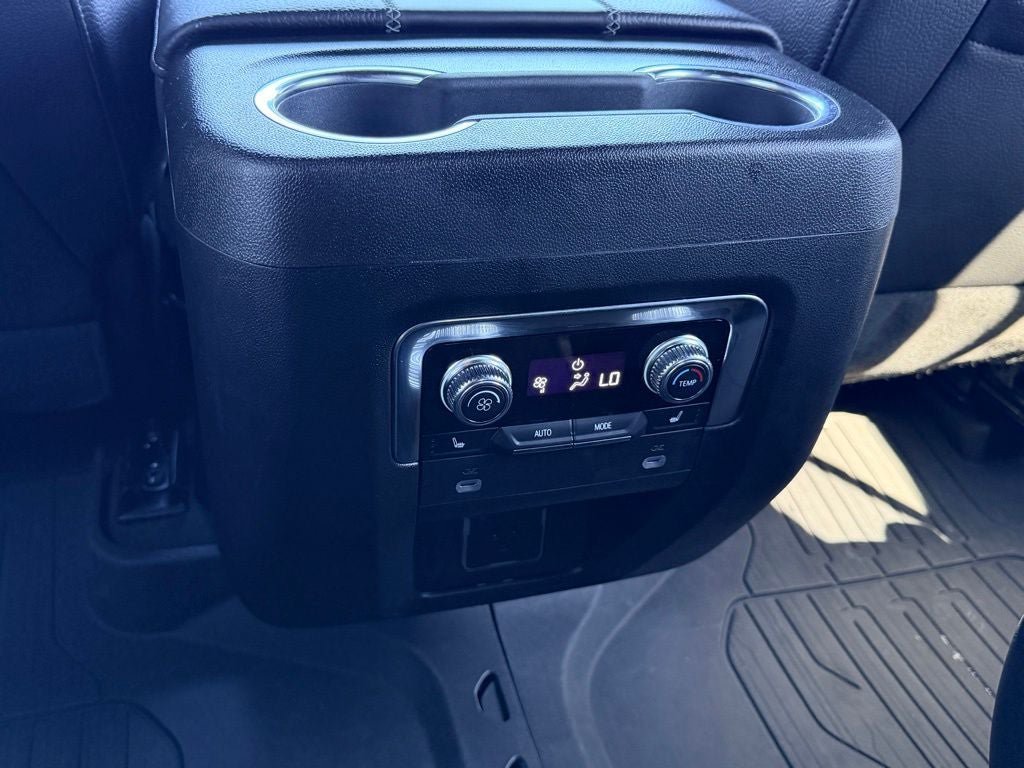 Used 2023 GMC Yukon Denali w/ Max Trailering Package AWD/4WD image 17