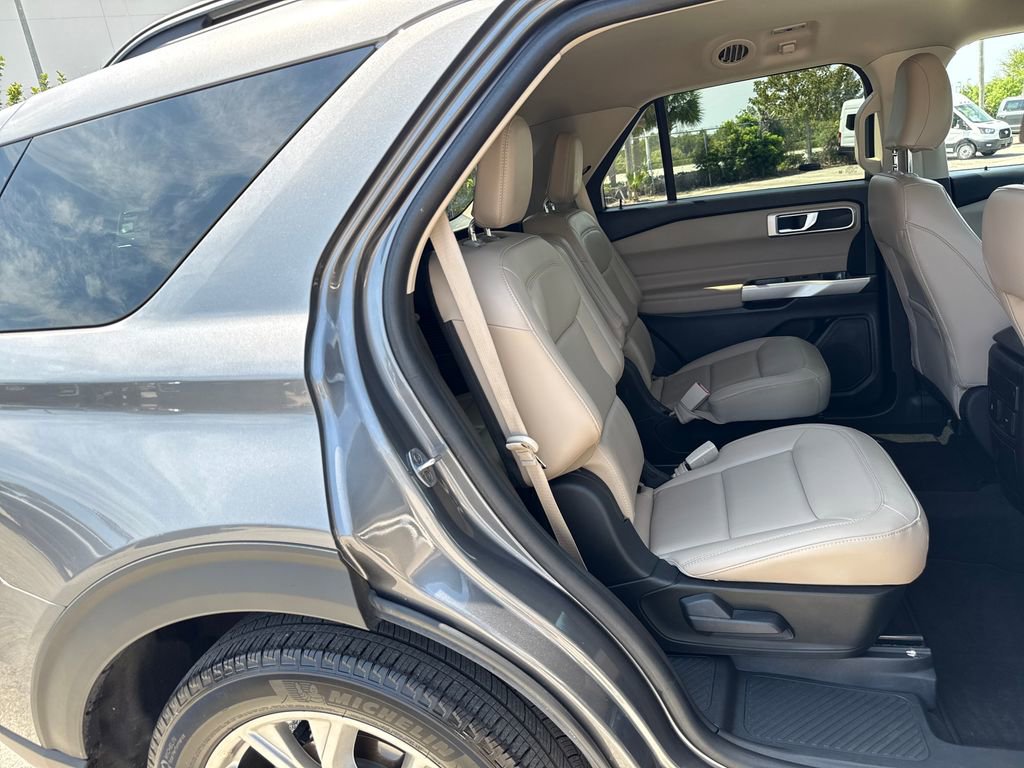 Certified 2024 Ford Explorer XLT w/ Equipment Group 202A image 27