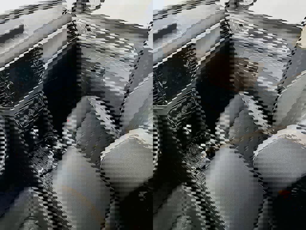 Used 2022 Volkswagen Atlas SEL Premium image 14