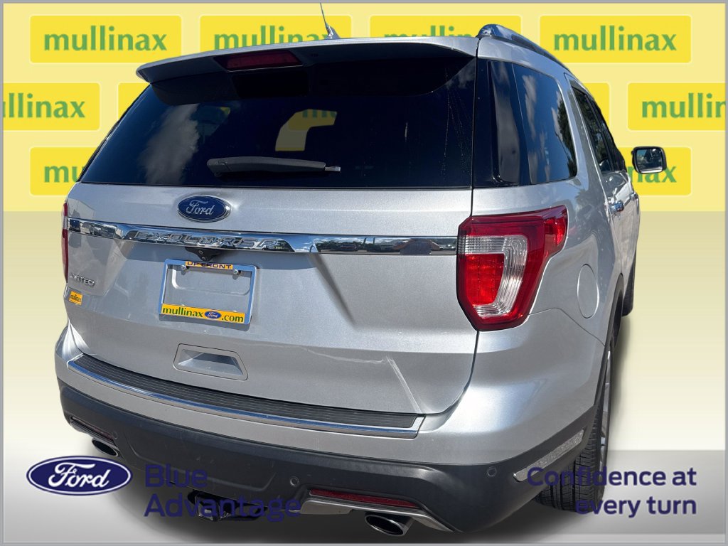 Certified 2018 Ford Explorer Limited FWD image 4