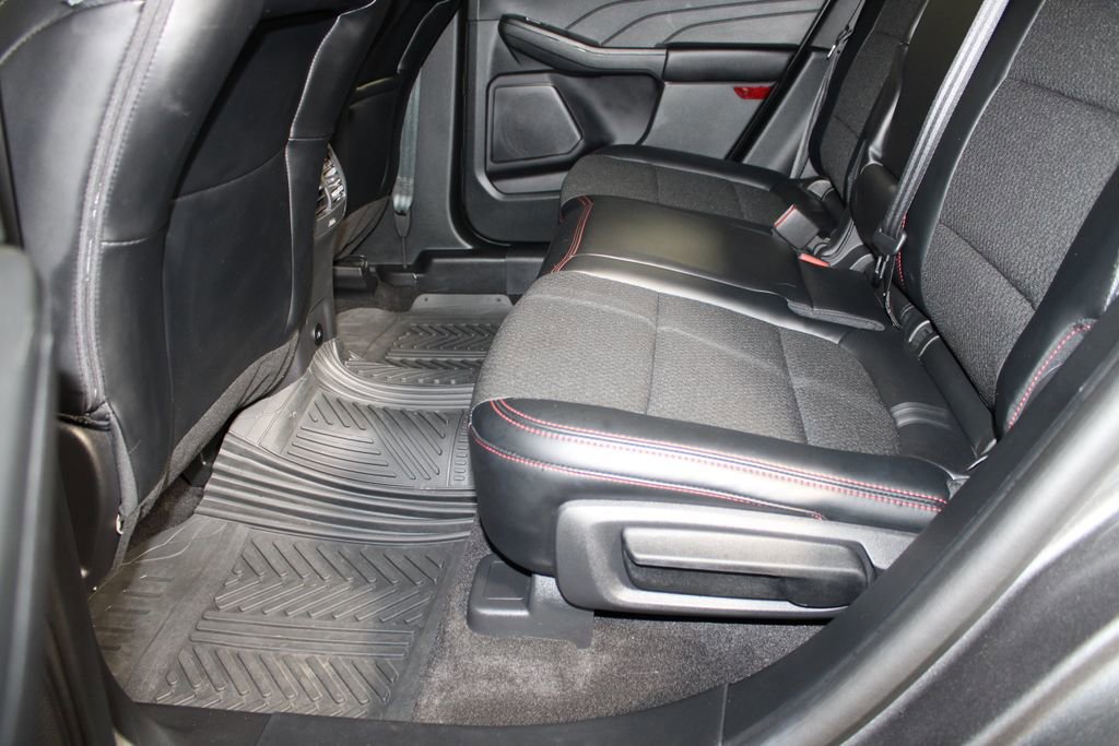 Certified 2025 Ford Escape ST-Line image 11