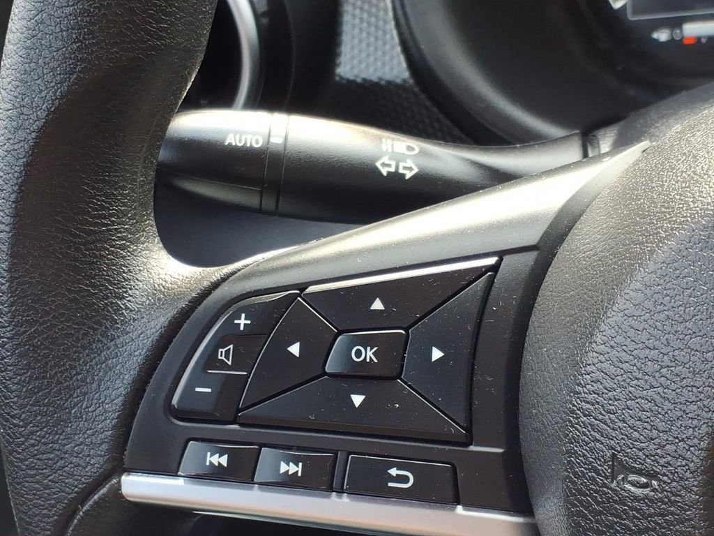 Used 2024 Nissan Kicks SV image 24