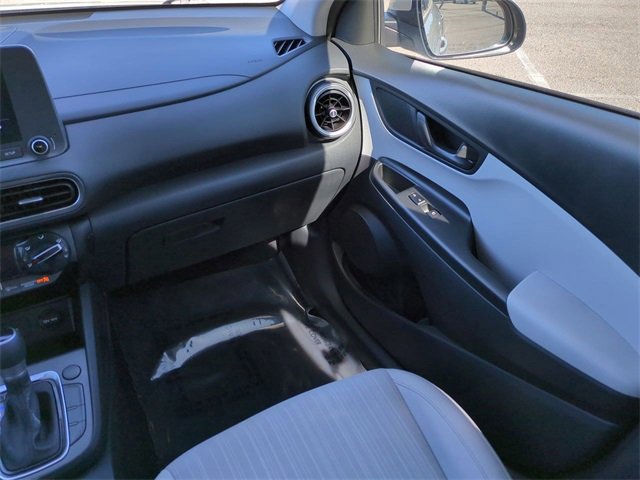 Used 2022 Hyundai Kona SEL image 17