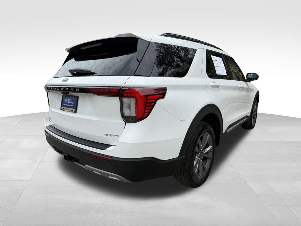 Certified 2025 Ford Explorer Active w/ Active Comfort Package image 5