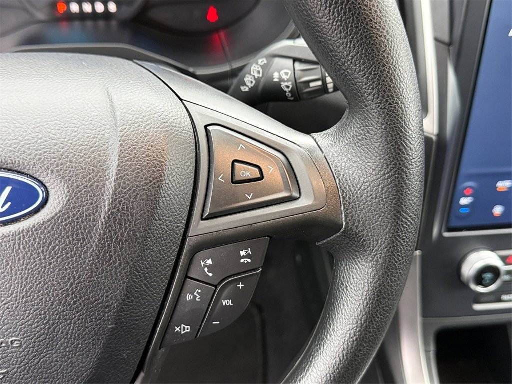 Certified 2022 Ford Edge SE w/ Black Appearance Package image 21