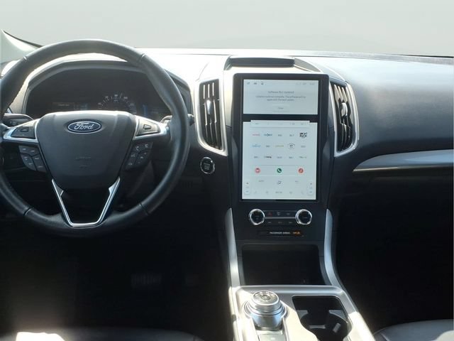 Certified 2024 Ford Edge SEL AWD/4WD image 11