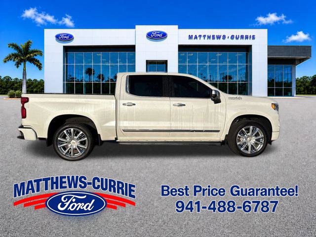 Used 2025 Chevrolet Silverado 1500 High Country AWD/4WD image 3